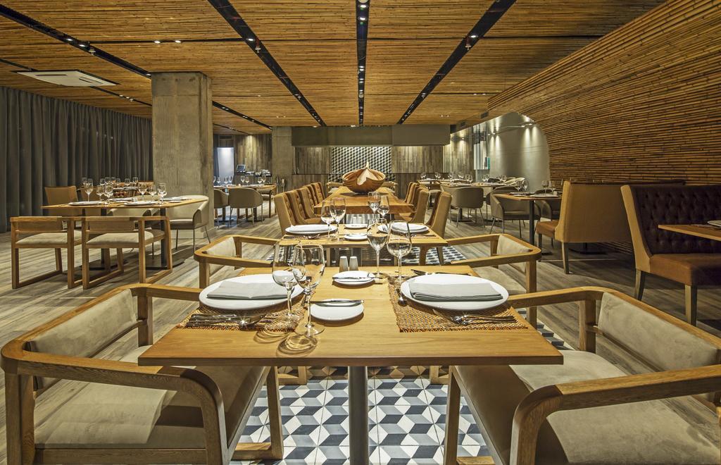 Hotel Movich Buro 51 Barranquilla  Exterior foto Interior of the restaurant