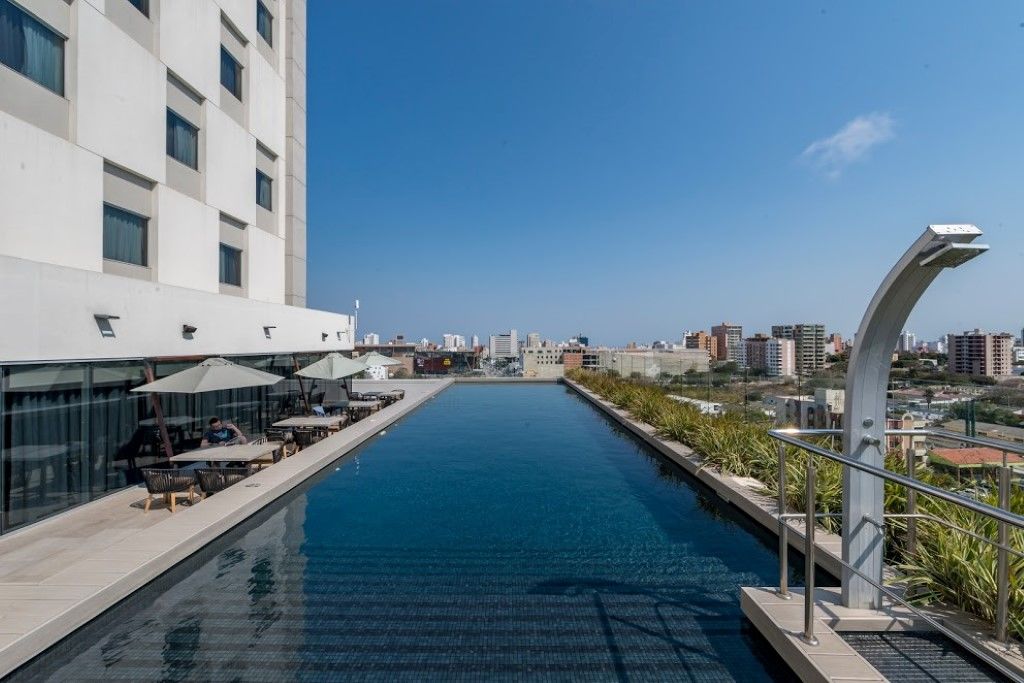 Hotel Movich Buro 51 Barranquilla  Exterior foto The rooftop pool